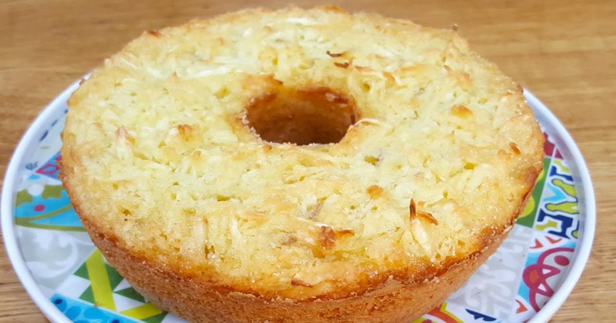 bolo de mandioca com coco