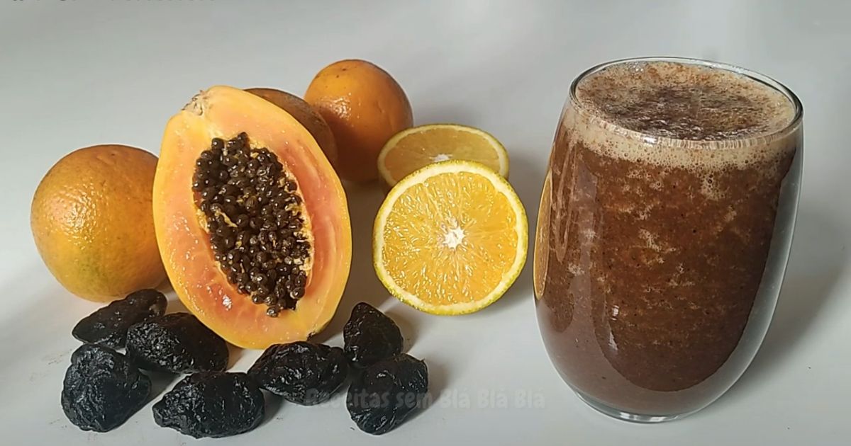 Suco Laxante Natural de Laranja, Mamão e Ameixa