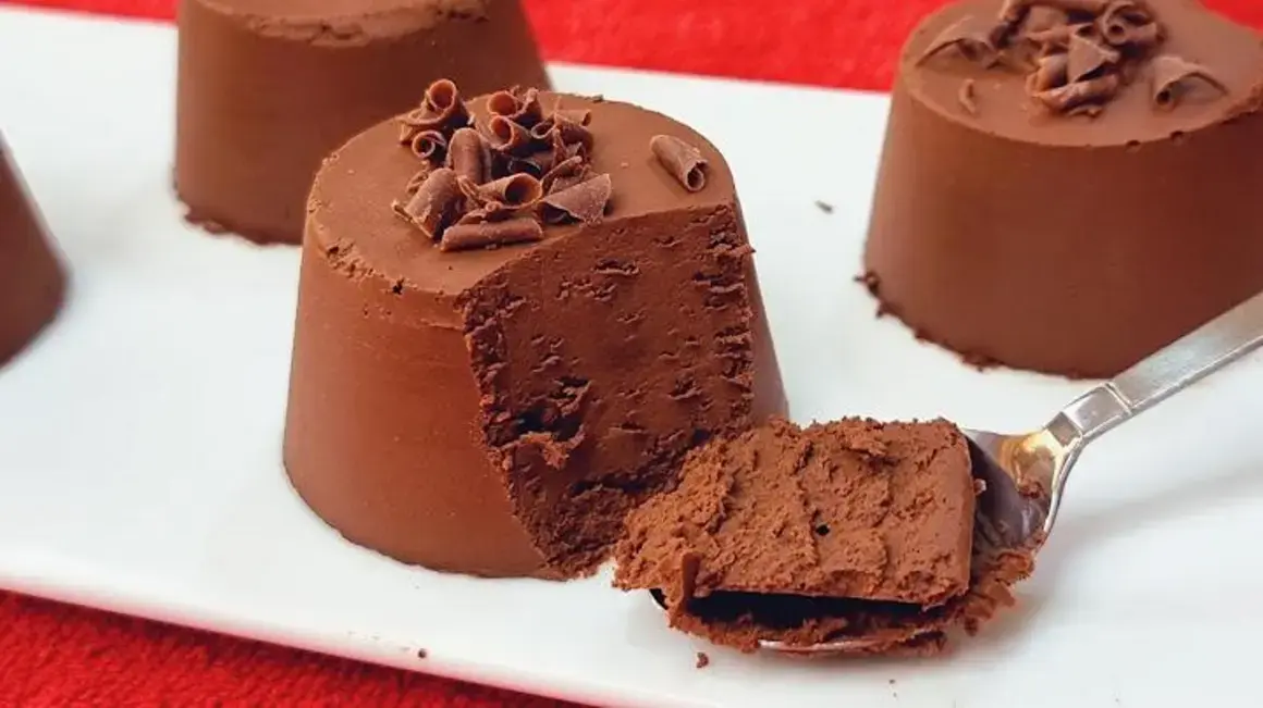 Receita de Bolo de Banana com Apenas 2 Ingredientes: Prática e Deliciosa