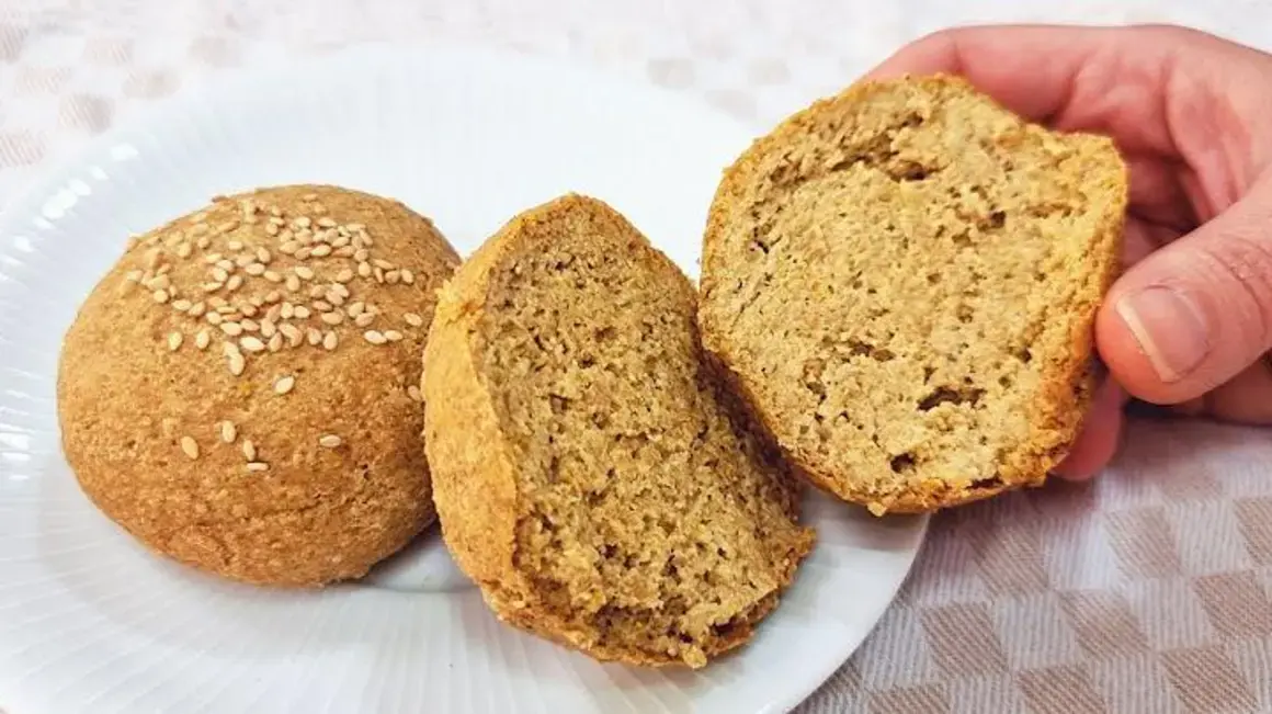 Receita de Bolo Low Carb: Fofinho, Fácil e Barato com Apenas 2 Ingredientes!