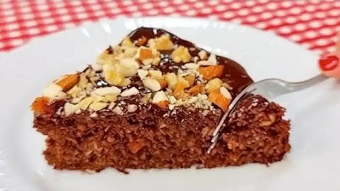 Receita de Bolo Sem Farinha e Açúcar: Rápido, Barato e Incrível!