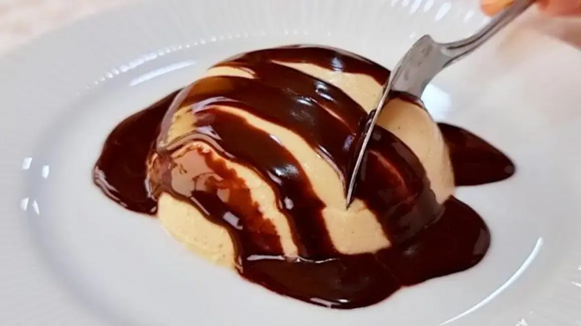 Receita de Creme Low Carb: Delícia Cremosa com Apenas 4 Ingredientes