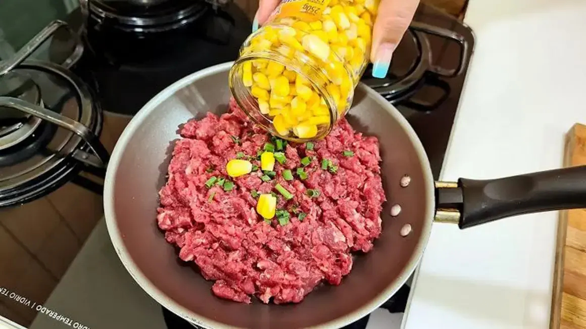 Receita de milho na carne que me surpreendeu – um prato delicioso e fácil de fazer!