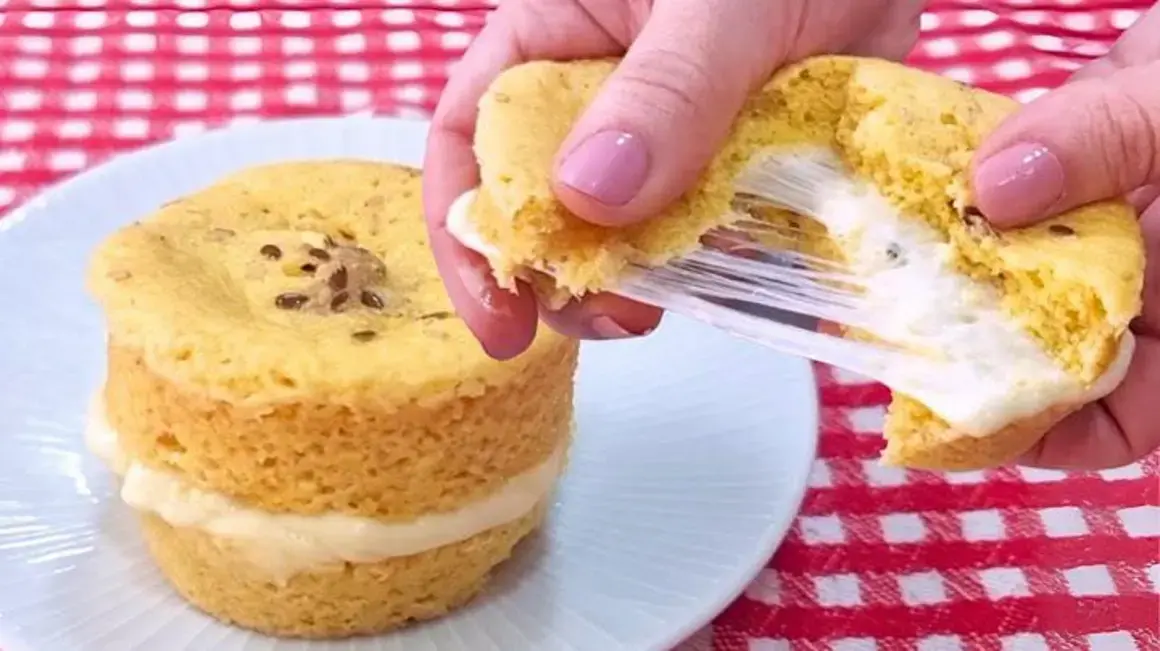 Receita de Pão Fofinho: Apenas 2 Minutos e 3 Ingredientes com Quase Zero Carboidratos