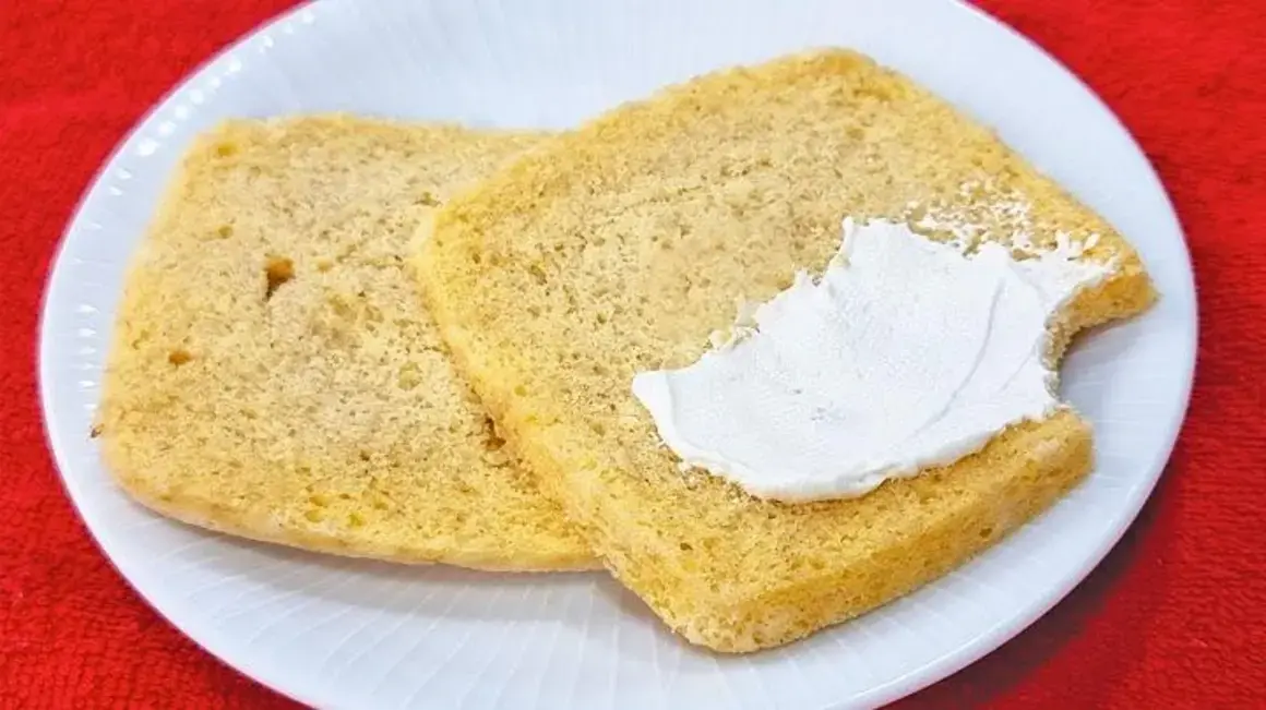 Receita de Pão Low Carb: Preparando em Apenas 2 Minutos e Quase Zero Carboidratos