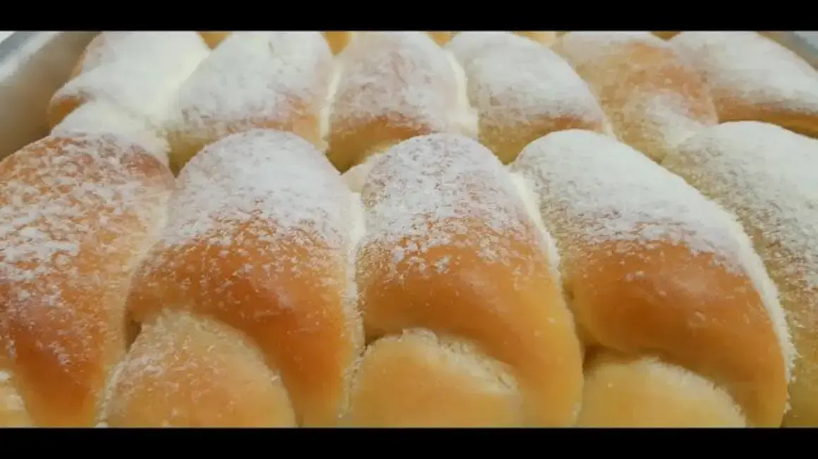 Receita de Pão de Leite Ninho: Aprenda a Fazer Essa Delícia Macia e Cremosa