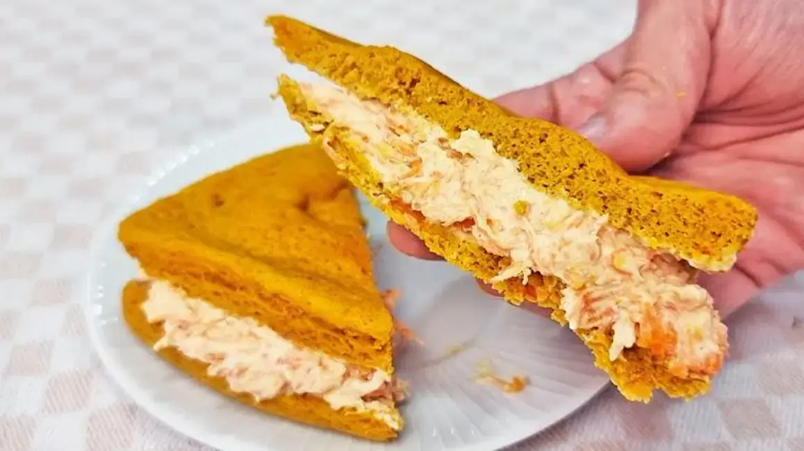 Receita de Pão Low Carb: Substituto Delicioso, Saudável e Rápido em 3 Minutos