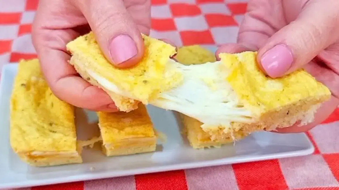 Receita de Pão Low Carb: Uma Delícia Baixa em Carboidratos em Apenas 3 Minutos