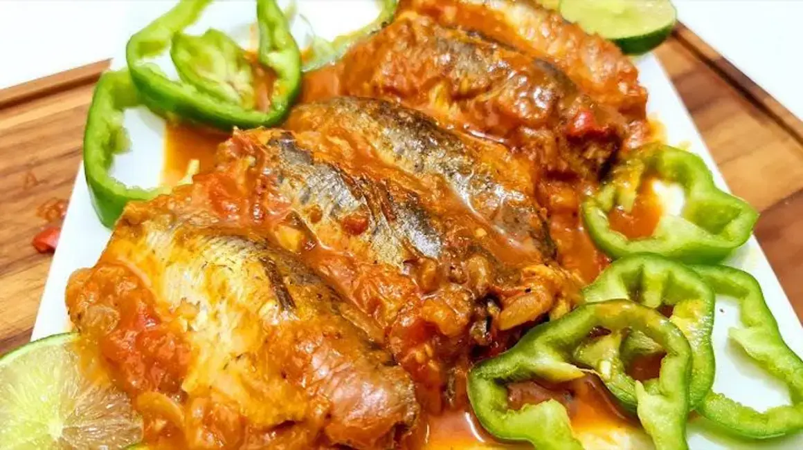 Receita de Sardinha ao Molho na Panela de Pressão em 15 Minutos
