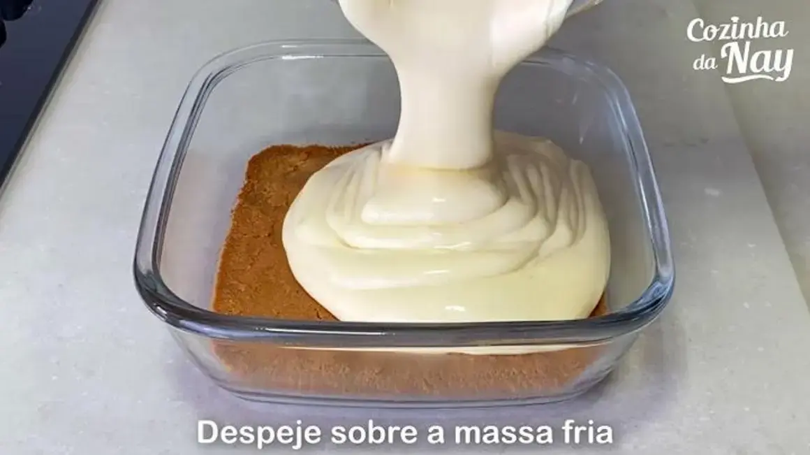 Receita de Sobremesa Cremosa de Natal: Facilite seu Natal com esta Delícia Rápida