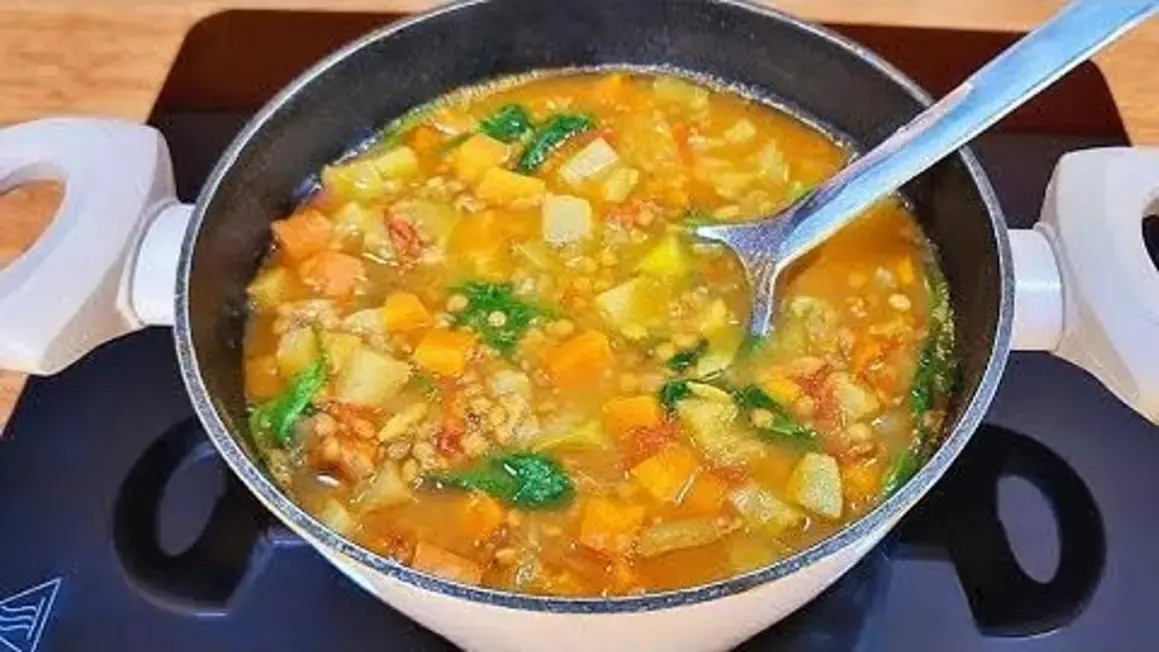 Receita de Sopa Emagrecedora: Uma Delícia que Desincha e Pode Ser Degustada à Vontade