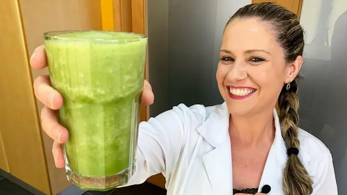 Receita de Suco Desintoxicante Para Combater a Seca e Emagrecer de Forma Gostosa