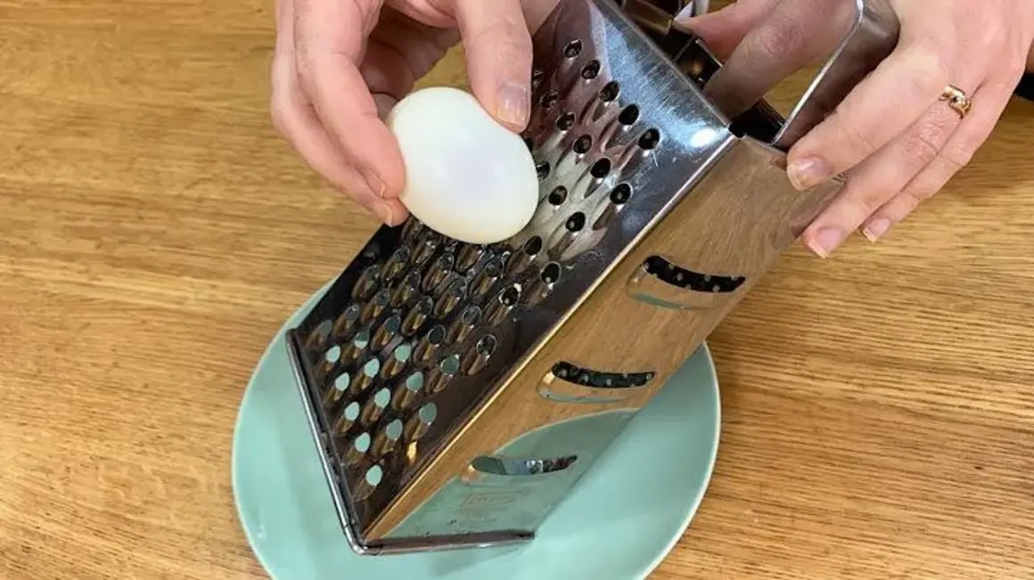 Receita de Ovo Ralado: Transforme Ingredientes Simples em um Lanche Incrível