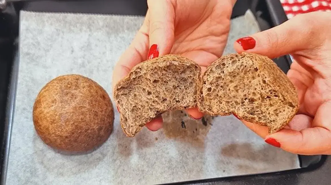 Receita de Pão Zero Carboidratos: Fofinho, Rápido e Com Apenas 3 Ingredientes