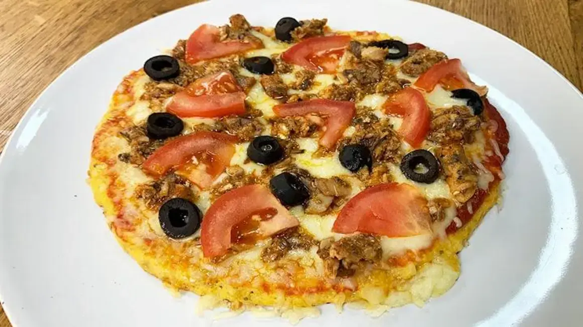 Receita de Pizza de Frigideira SEM FARINHA: Fácil, Rápida e Extremamente Saborosa