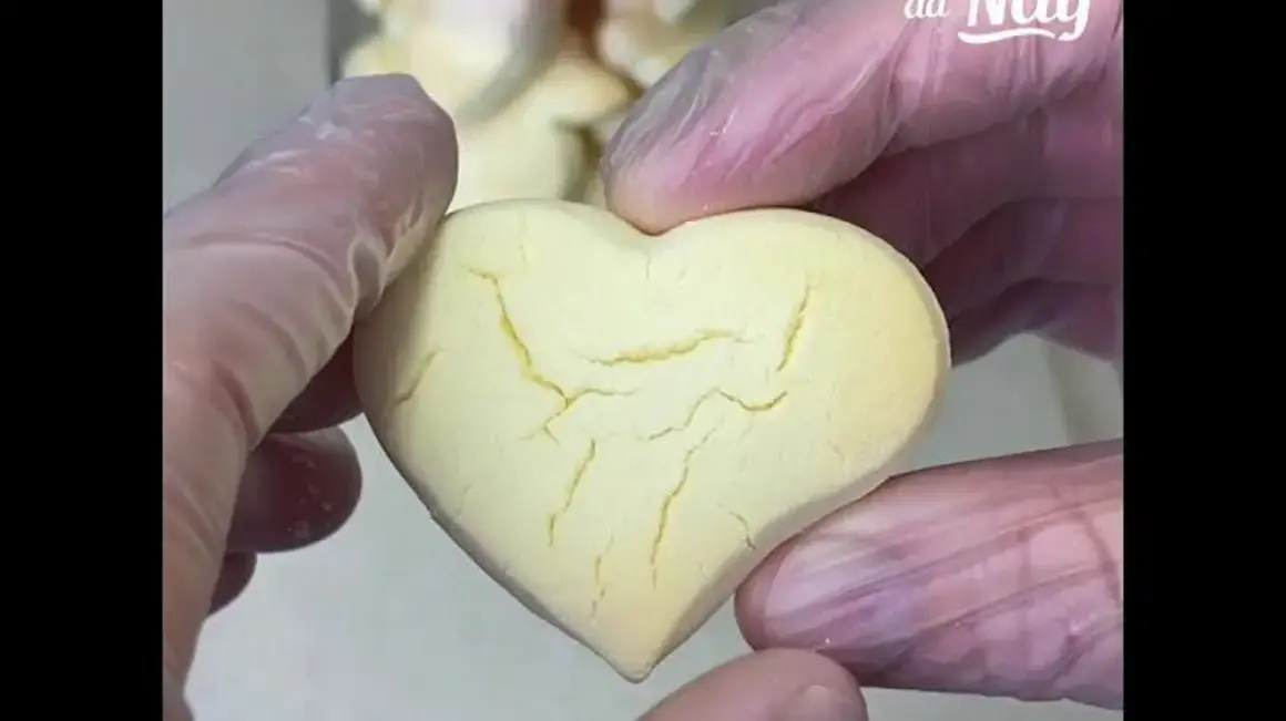 Receita de Biscoitinho Caseiro Com 3 Ingredientes Para Fazer Com a Criançada