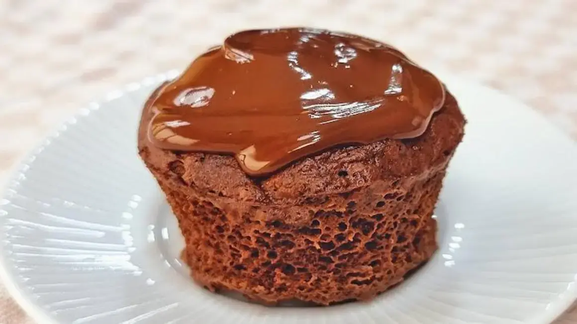 Receita de Bolo saudável: Aprenda a fazer um bolo de 2 minutos fofinho e leve!