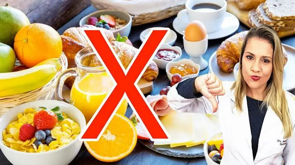 Receita de Café da Manhã Saudável: Como Evitar Alimentos Perigosos na Minha Rotina