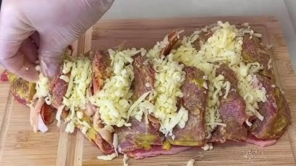 Receita de Carne Recheada com Bacon e Queijo: O Almoço Perfeito para Impressionar