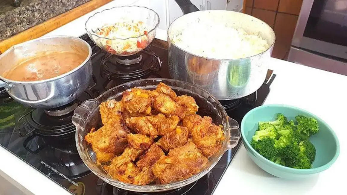 Receita de Costelinha de Porco na Panela de Pressão: Prática e Deliciosa em 10 minutos