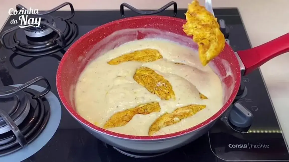 Receita de Frango Cremoso ao Molho Branco em 15 Minutos e Sem Queijo