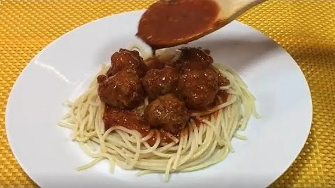 Receita de Macarrão com Almôndegas: Uma Opção Fácil, Deliciosa e Econômica
